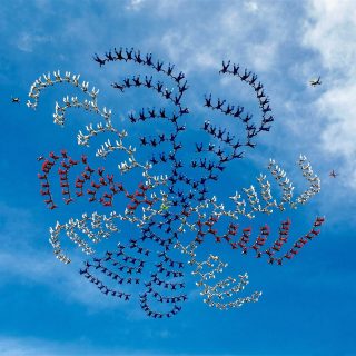 20 years ago, we became part of something bigger than ourselves — a world record in the sky that still hasn’t been broken.

But what stayed with me most isn’t the record. It’s the friendship, the unity, and the feeling of being one team in that moment.

Grateful to each of you. Proud we did it together.

20 years. One team. One sky.